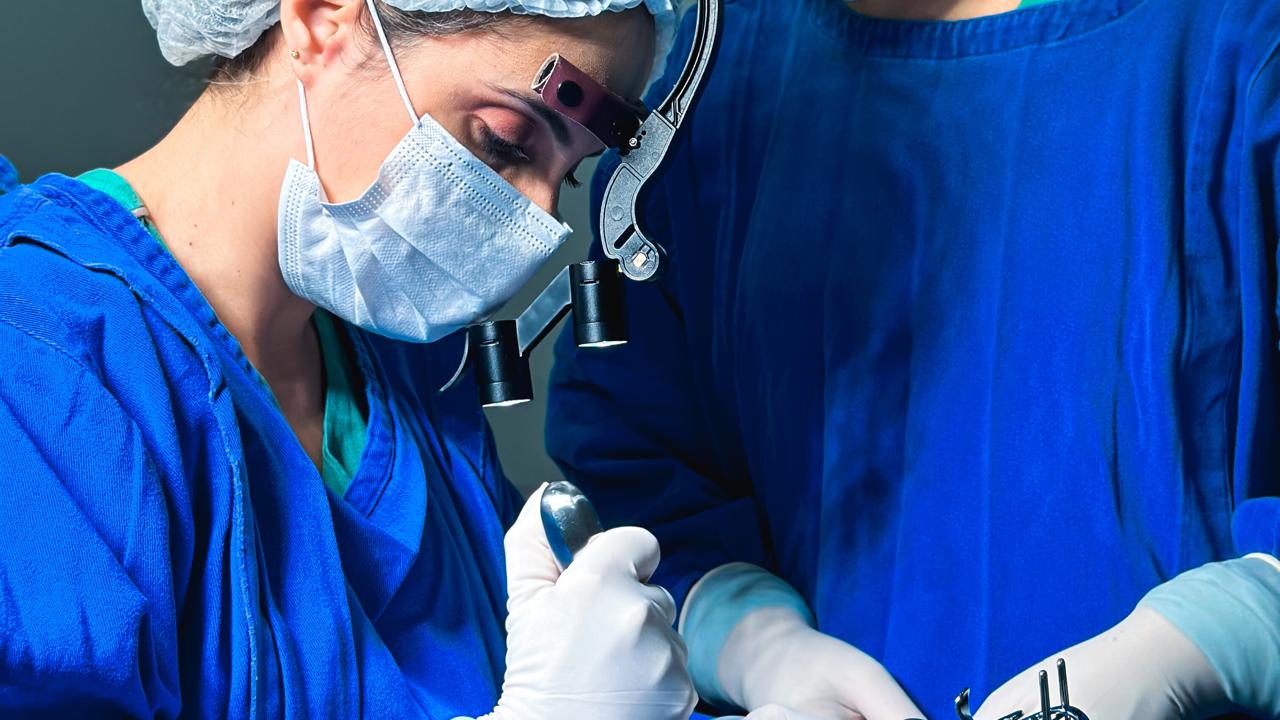 Vídeo de procedimentos otorrinolaringológicos